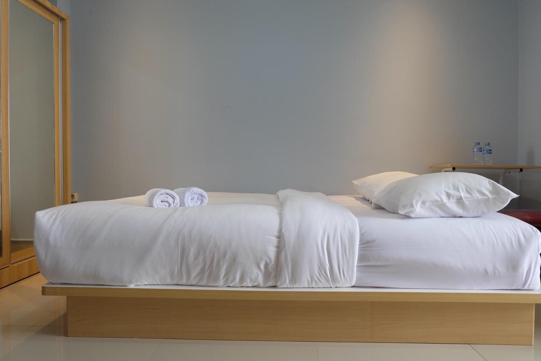 And Strategic Kebagusan By Travelio Apartemen *