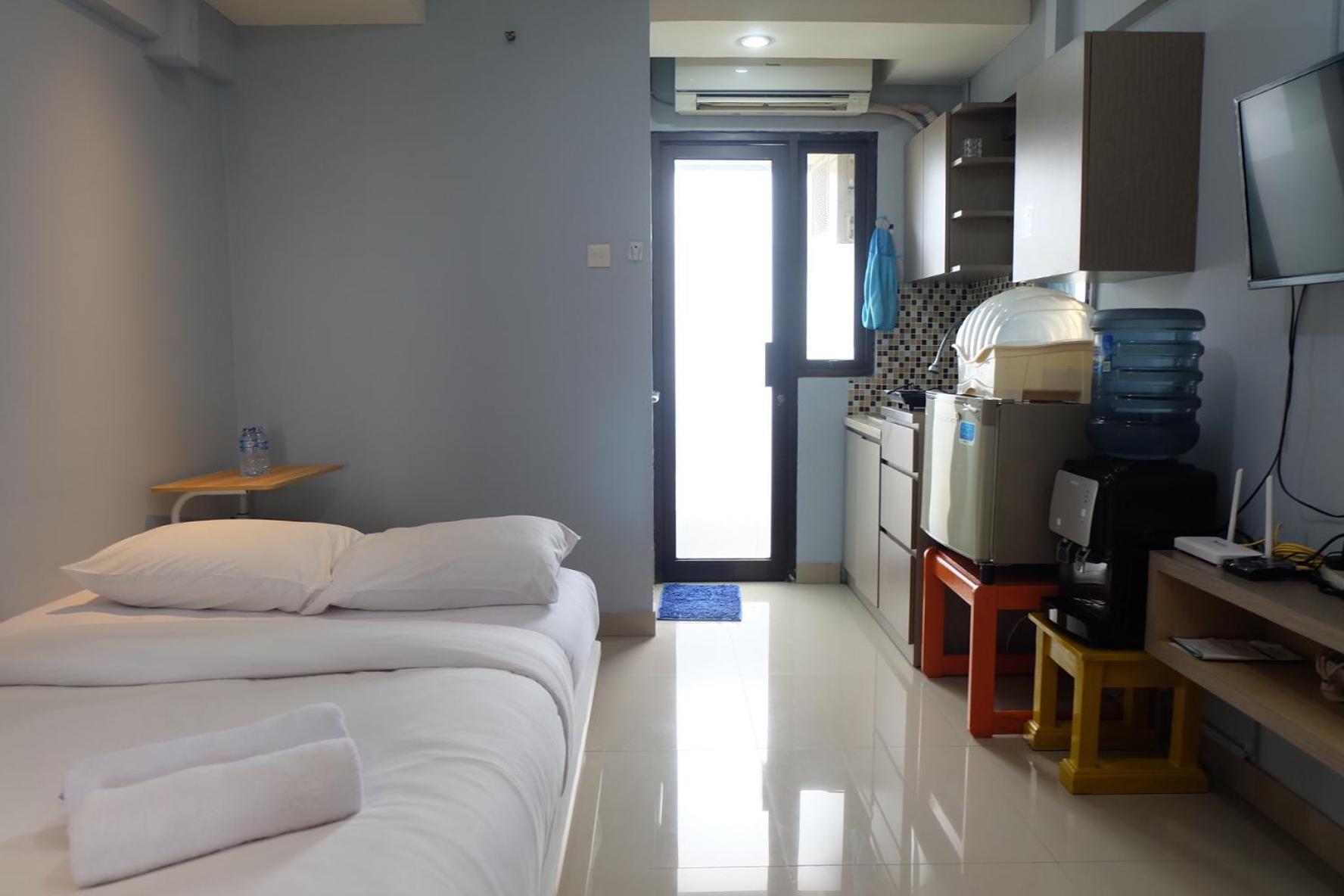 And Strategic Kebagusan By Travelio Apartemen Jakarta